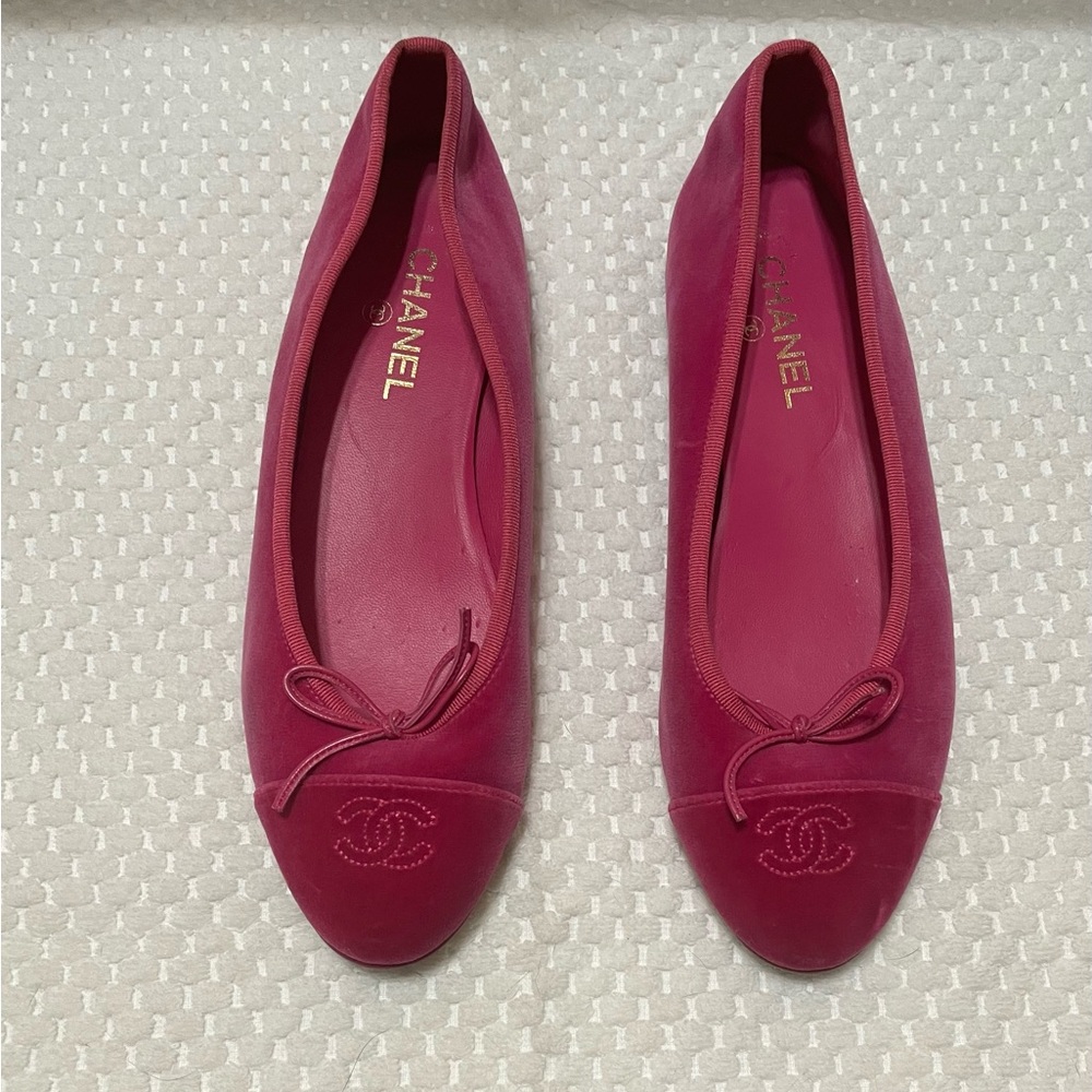 Chanel pink velvet flats